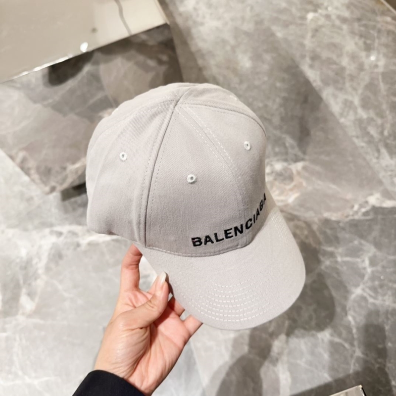 BALENCIAGA